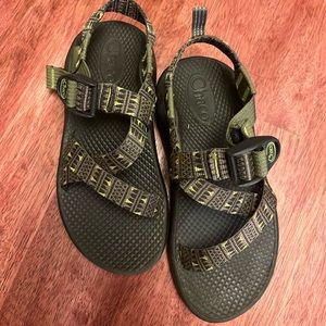 Boys Chaco green sandals size 2